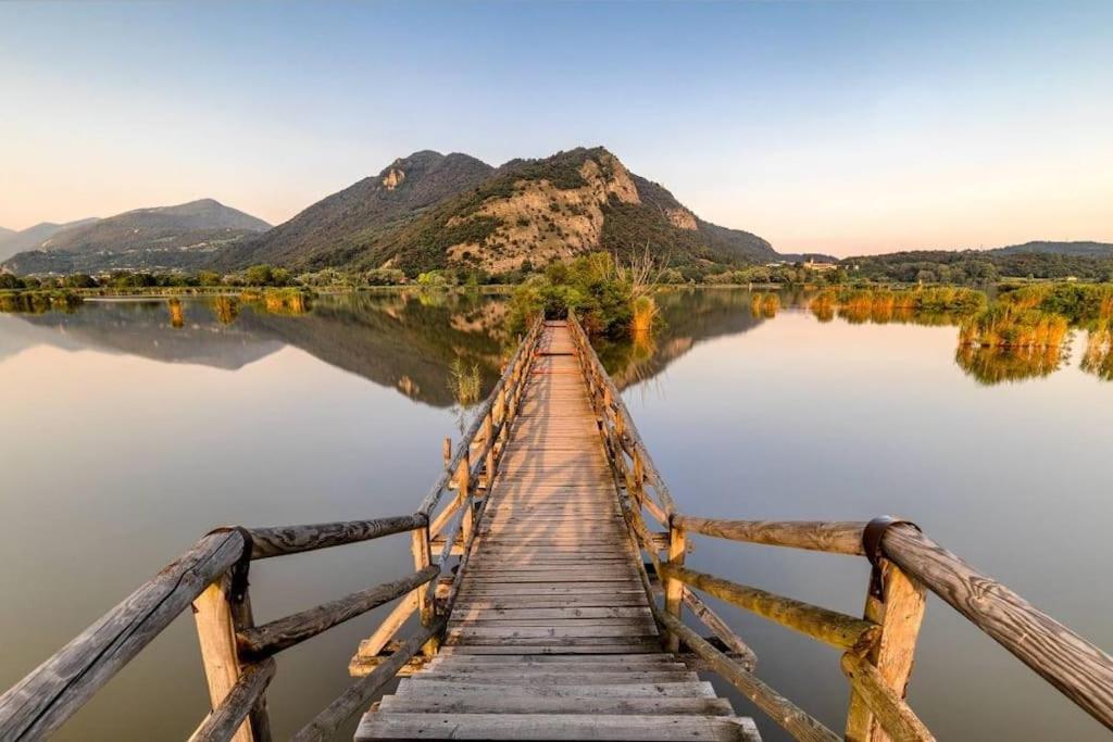 La Dolce Vita - Vista Lago E Piscina Parzanica Exteriér fotografie