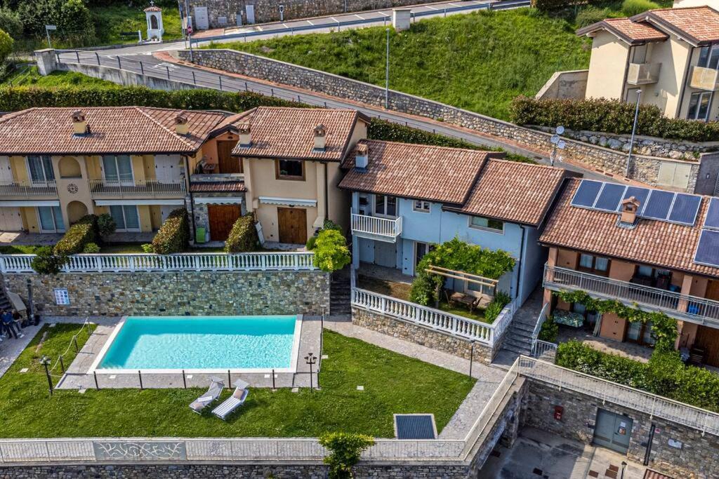 La Dolce Vita - Vista Lago E Piscina Parzanica Exteriér fotografie